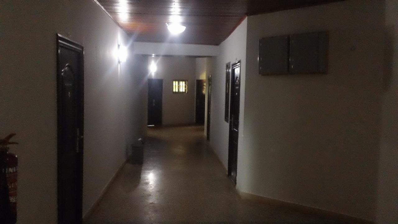 Mama Lee'S Lodge Yamoransa Экстерьер фото