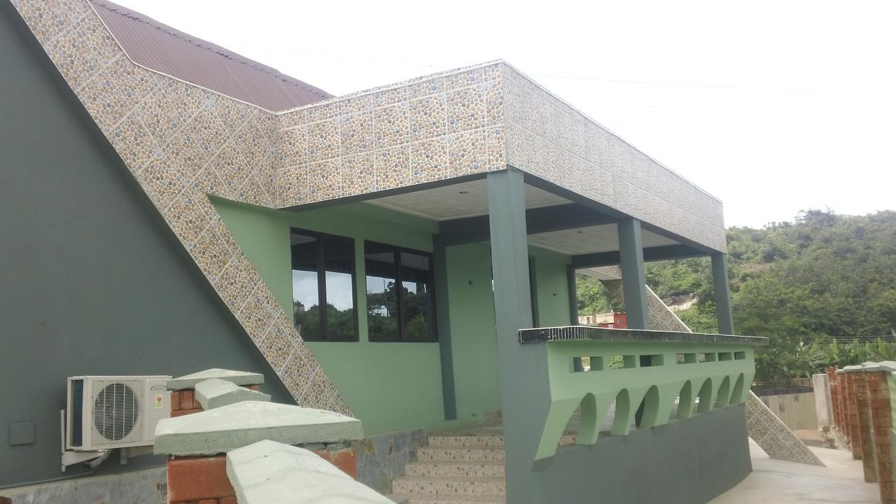 Mama Lee'S Lodge Yamoransa Экстерьер фото