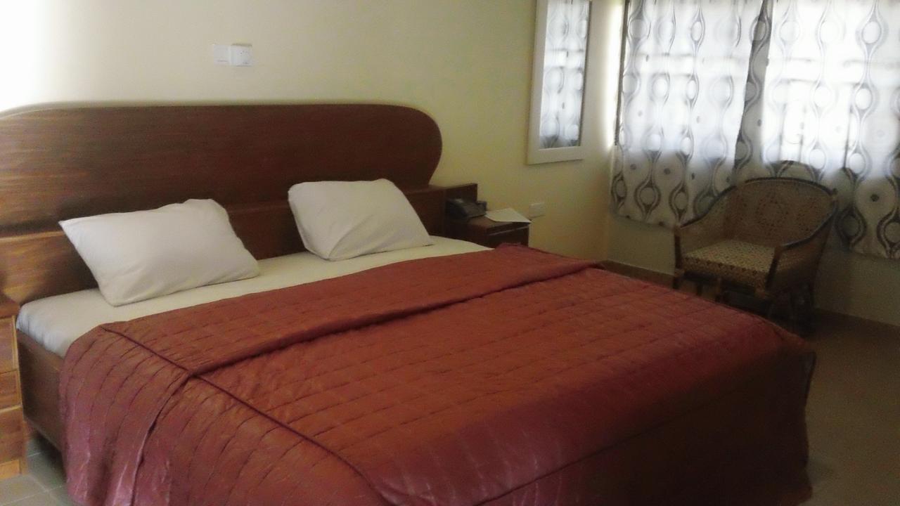 Mama Lee'S Lodge Yamoransa Экстерьер фото