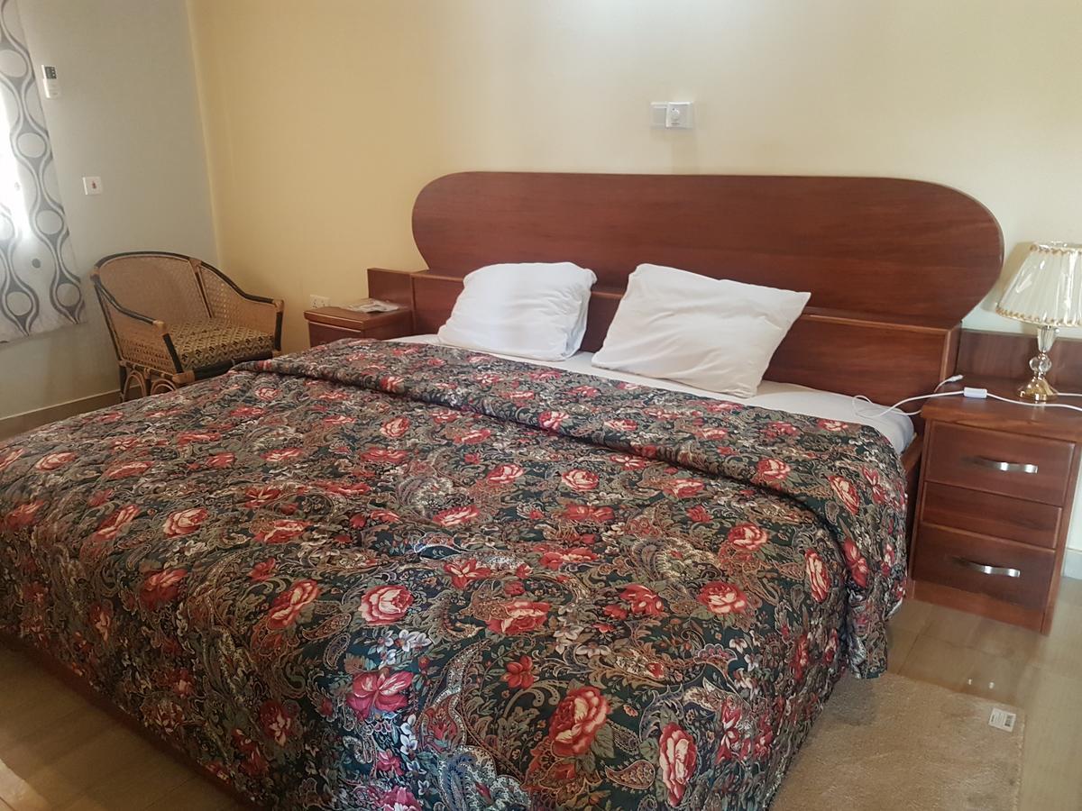 Mama Lee'S Lodge Yamoransa Экстерьер фото